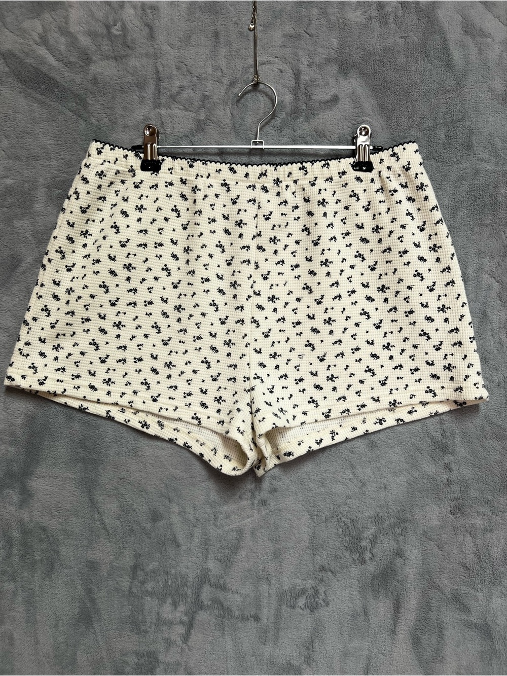 Things Between Floral Waffle Knit Lounge Shorts Cream Black Size M cottagecore